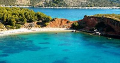 Telegraph: 8 ά&gamma;&nu;&omega;&sigma;&tau;&alpha; &alpha;&lambda;&lambda;ά &mu;&alpha;&gamma;&epsilon;&upsilon;&tau;&iota;&kappa;ά &epsilon;&lambda;&lambda;&eta;&nu;&iota;&kappa;ά &nu;&eta;&sigma;&iota;ά (photos)