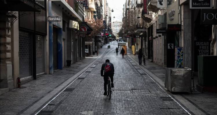 Lockdown: Απρίλιος με άνοιγμα λιανεμπορίου, εστίασης και σχολείων - Όλα τα σενάρια