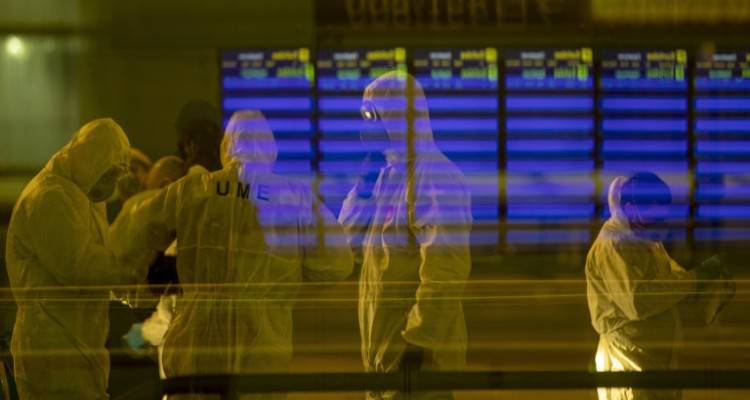 Αυτό είναι το σχέδιο προτάσεων της Κομισιόν για τον τουρισμό | Τι αναφέρει το Reuters για το «ξεκλείδωμα» συνόρων