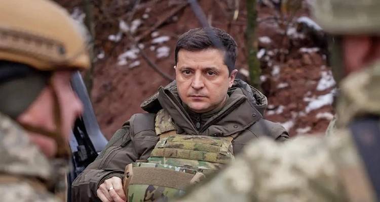 &Pi;ό&lambda;&epsilon;&mu;&omicron;&sigmaf; &sigma;&tau;&eta;&nu; &Omicron;&upsilon;&kappa;&rho;&alpha;&nu;ί&alpha;: &Eta; &Omicron;&upsilon;&kappa;&rho;&alpha;&nu;ί&alpha; &pi;&rho;&omicron;&sigma;&phi;&epsilon;ύ&gamma;&epsilon;&iota; &sigma;&tau;&omicron; &Delta;&iota;&epsilon;&theta;&nu;έ&sigmaf; &Delta;&iota;&kappa;&alpha;&sigma;&tau;ή&rho;&iota;&omicron; &tau;&eta;&sigmaf; &Chi;ά&gamma;&eta;&sigmaf; &kappa;&alpha;&tau;ά &tau;&eta;&sigmaf; &Rho;&omega;&sigma;ί&alpha;&sigmaf;