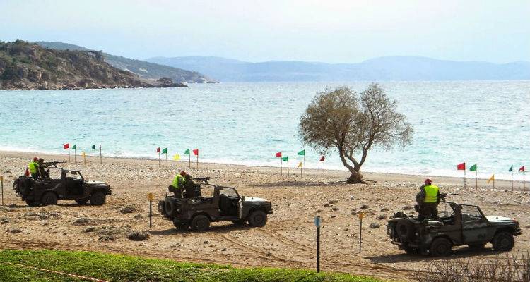 &Tau;&epsilon;&lambda;&epsilon;&upsilon;&tau;&alpha;ί&alpha; &epsilon;&xi;έ&lambda;&iota;&xi;&eta;: &Alpha;&kappa;&upsilon;&rho;ώ&nu;&omicron;&nu;&tau;&alpha;&iota; &omicron;&iota; &alpha;&upsilon;&rho;&iota;&alpha;&nu;έ&sigmaf; &beta;&omicron;&lambda;έ&sigmaf; &tau;&eta;&sigmaf; 130 &Sigma;&Mu;