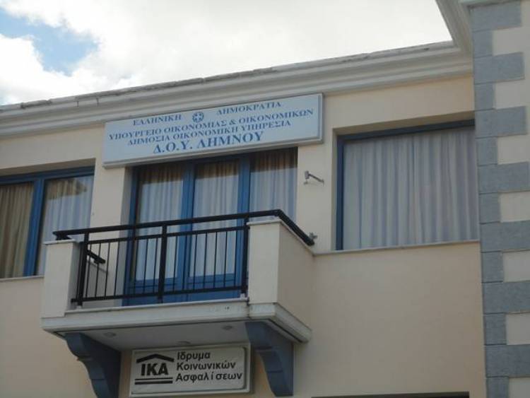 &Pi;&alpha;&rho;&alpha;&tau;&epsilon;ί&nu;&epsilon;&tau;&alpha;&iota; &eta; &lambda;&epsilon;&iota;&tau;&omicron;&upsilon;&rho;&gamma;ί&alpha; &tau;&eta;&sigmaf; &Delta;.&Omicron;.&Upsilon; &Lambda;ή&mu;&nu;&omicron;&upsilon;, &mu;έ&chi;&rho;&iota; &tau;&iota;&sigmaf; 18 &Mu;&alpha;&rho;&tau;ί&omicron;&upsilon;