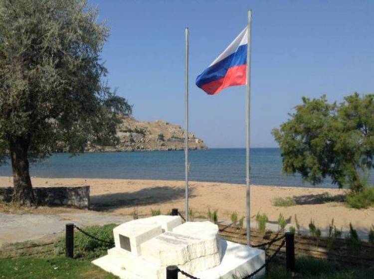 &Beta;&alpha;&nu;&delta;&alpha;&lambda;&iota;&sigma;&mu;ό&sigmaf; &sigma;&epsilon; &Epsilon;&lambda;&lambda;&eta;&nu;&iota;&kappa;ή &Sigma;&eta;&mu;&alpha;ί&alpha; &mu;&nu;&eta;&mu;&epsilon;ί&omicron;&upsilon; &sigma;&tau;&omicron; &Rho;&omega;&mu;έ&iota;&kappa;&omicron; &Gamma;&iota;&alpha;&lambda;ό (photos)