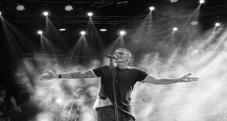 &laquo;&Kappa;&lambda;&epsilon;ί&delta;&omega;&sigma;&epsilon;&raquo; &eta; &eta;&mu;&epsilon;&rho;&omicron;&mu;&eta;&nu;ί&alpha; &gamma;&iota;&alpha; &tau;&eta; &sigma;&upsilon;&nu;&alpha;&upsilon;&lambda;ί&alpha; &tau;&omicron;&upsilon; &Sigma;&tau;έ&lambda;&iota;&omicron;&upsilon; &Rho;ό&kappa;&kappa;&omicron;&upsilon; &sigma;&tau;&eta; &Lambda;ή&mu;&nu;&omicron;