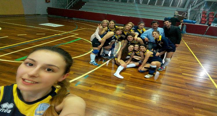 E&nu;&tau;ό&sigmaf; έ&delta;&rho;&alpha;&sigmaf; &pi;&alpha;&iota;&chi;&nu;ί&delta;&iota; &gamma;&iota;&alpha; &tau;&omicron; Limnos Sports Club &tau;&omicron; &Sigma;ά&beta;&beta;&alpha;&tau;&omicron;