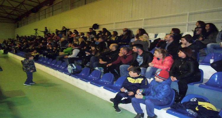 &Eta; &Alpha;&Epsilon; &Lambda;ή&mu;&nu;&omicron;&upsilon; &Chi;ά&nu;&tau;&mu;&pi;&omicron;&lambda; &epsilon;&upsilon;&chi;&alpha;&rho;&iota;&sigma;&tau;&epsilon;ί &tau;&omicron;&upsilon;&sigmaf; &phi;&iota;&lambda;ά&theta;&lambda;&omicron;&upsilon;&sigmaf; &tau;&omicron;&upsilon; &nu;&eta;&sigma;&iota;&omicron;ύ