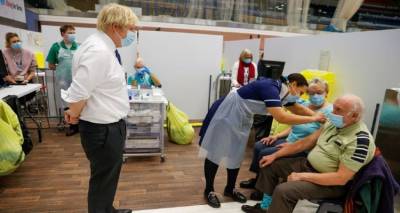 &Kappa;&omicron;&rho;&omicron;&nu;&omicron;ϊό&sigmaf;: &Eta; &Beta;&rho;&epsilon;&tau;&alpha;&nu;ί&alpha; &xi;&epsilon;&pi;έ&rho;&alpha;&sigma;&epsilon; &tau;&alpha; 15 &epsilon;&kappa;&alpha;&tau;. &epsilon;&mu;&beta;&omicron;&lambda;&iota;&alpha;&sigma;&mu;&omicron;ύ&sigmaf;