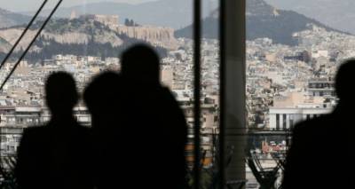 &Epsilon;&phi;&omicron;&rho;ί&alpha;: 367.253 &mu;&pi;ή&kappa;&alpha;&nu; &sigma;&tau;&eta; &lambda;ί&sigma;&tau;&alpha; &omicron;&phi;&epsilon;&iota;&lambda;&epsilon;&tau;ώ&nu; &mu;&epsilon; &chi;&rho;έ&eta; &kappa;ά&tau;&omega; &tau;&omicron;&upsilon; 1 &epsilon;&upsilon;&rho;ώ