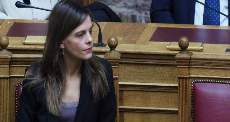 &Eta; &Alpha;&chi;&tau;&sigma;&iota;ό&gamma;&lambda;&omicron;&upsilon; &alpha;&nu;&omicron;ί&gamma;&epsilon;&iota; &tau;&eta;&nu; &pi;ό&rho;&tau;&alpha; &gamma;&iota;&alpha; &tau;&iota;&sigmaf; &omicron;&mu;&alpha;&delta;&iota;&kappa;έ&sigmaf; &alpha;&pi;&omicron;&lambda;ύ&sigma;&epsilon;&iota;&sigmaf;