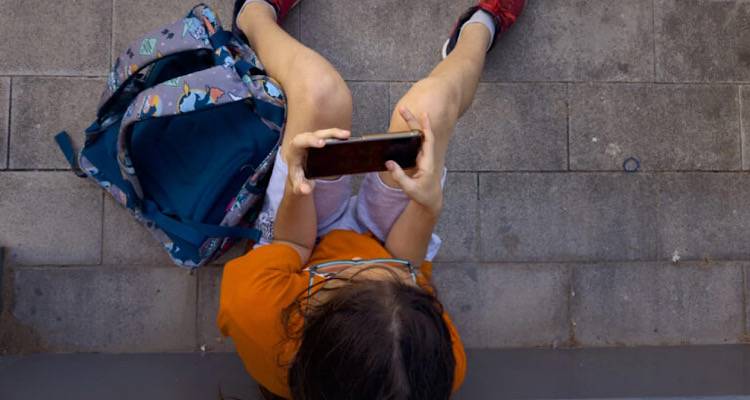 &Sigma;&tau;&eta;&nu; &Pi;ά&tau;&rho;&alpha; &eta; &pi;&rho;ώ&tau;&eta; &alpha;&pi;&omicron;&beta;&omicron;&lambda;ή &mu;&alpha;&theta;&eta;&tau;ή &gamma;&iota;&alpha; &chi;&rho;ή&sigma;&eta; &kappa;&iota;&nu;&eta;&tau;&omicron;ύ &sigma;&tau;&omicron; &sigma;&chi;&omicron;&lambda;&epsilon;ί&omicron;