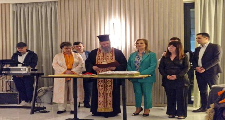 &Nu;έ&omicron; &mu;έ&lambda;&omicron;&sigmaf; &sigma;&tau;&omicron; &Delta;.&Sigma;. &kappa;&alpha;&lambda;&omicron;ύ&nu;&tau;&alpha;&iota; &nu;&alpha; &epsilon;&kappa;&lambda;έ&xi;&omicron;&upsilon;&nu; &omicron;&iota; &gamma;&iota;&alpha;&tau;&rho;&omicron;ί &tau;&eta;&sigmaf; &Lambda;ή&mu;&nu;&omicron;&upsilon;