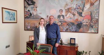 &Omicron; &delta;&rho;ό&mu;&omicron;&sigmaf; &pi;&rho;&omicron;&sigmaf; &Eta;&phi;&alpha;&iota;&sigma;&tau;ί&alpha; &kappa;&alpha;&iota; &eta; &pi;&alpha;&rho;&alpha;&lambda;&iota;&alpha;&kappa;ή &zeta;ώ&nu;&eta; &tau;&omicron;&upsilon; &Mu;&omicron;ύ&delta;&rho;&omicron;&upsilon; &sigma;&tau;&eta;&nu; &alpha;&tau;&zeta;έ&nu;&tau;&alpha; &tau;&eta;&sigmaf; &sigma;&upsilon;&nu;ά&nu;&tau;&eta;&sigma;&eta;&sigmaf; &Gamma;&epsilon;ώ&rho;&gamma;&alpha; - &Beta;&lambda;ά&tau;&tau;&alpha;