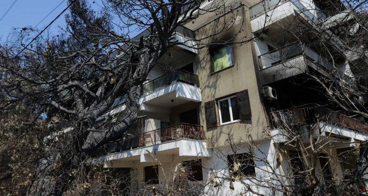 &Mu;ά&tau;&iota;: &Omicron;&iota; &sigma;&pi;&alpha;&rho;&alpha;&kappa;&tau;&iota;&kappa;έ&sigmaf; &iota;&sigma;&tau;&omicron;&rho;ί&epsilon;&sigmaf; &tau;&omega;&nu; &omicron;&iota;&kappa;&omicron;&gamma;&epsilon;&nu;&epsilon;&iota;ώ&nu; &pi;&omicron;&upsilon; &chi;ά&theta;&eta;&kappa;&alpha;&nu; &alpha;&gamma;&kappa;&alpha;&lambda;&iota;ά &sigma;&tau;&iota;&sigmaf; &phi;&lambda;ό&gamma;&epsilon;&sigmaf;