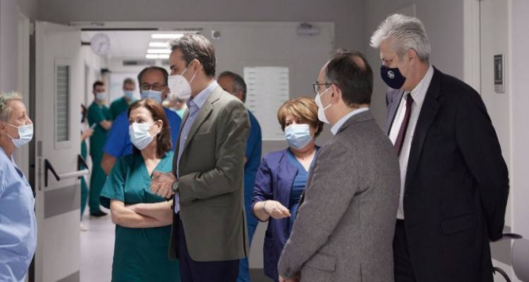 Μητσοτάκης: Να κάνουμε όλοι μια τελευταία μεγάλη προσπάθεια | Οι μεταλλάξεις κάνουν τον ιό πιο μεταδοτικό