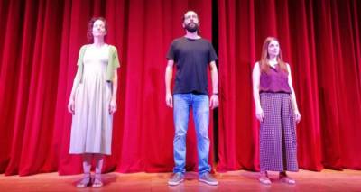 &Mu;&Epsilon;&Alpha;&Sigma; &laquo;&Lambda;ή&mu;&nu;&omicron;&sigmaf;&raquo;: &laquo;&Tau;&omicron; &sigma;&alpha;&kappa;ά&kappa;&iota; &pi;&omicron;&upsilon; &beta;&epsilon;&lambda;ά&zeta;&epsilon;&iota;&raquo; &tau;&omicron; &Sigma;&alpha;&beta;&beta;&alpha;&tau;&omicron;&kappa;ύ&rho;&iota;&alpha;&kappa;&omicron; &sigma;&tau;&eta; &sigma;&kappa;&eta;&nu;ή &tau;&omicron;&upsilon; &laquo;&Mu;&alpha;&rho;&omicron;ύ&lambda;&alpha;&raquo; (photos)