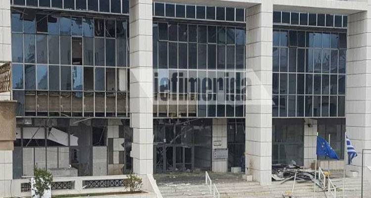 &Beta;ό&mu;&beta;&alpha; &sigma;&tau;&omicron; &epsilon;&phi;&epsilon;&tau;&epsilon;ί&omicron;: &Kappa;&alpha;&tau;&alpha;&delta;&rho;&omicron;&mu;&iota;&kappa;ή &epsilon;&pi;ί&theta;&epsilon;&sigma;&eta; &mu;&epsilon; &beta;&alpha;&nu;ά&kappa;&iota; &alpha;&pi;ό 4 &tau;&rho;&omicron;&mu;&omicron;&kappa;&rho;ά&tau;&epsilon;&sigmaf;