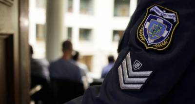 Αστυνομικός σε κύκλωμα ναρκωτικών: Είχε εισόδημα 12.500 ευρώ και καταθέσεις 600.000 | Εξαρθρώθηκαν δύο εγκληματικές ομάδες