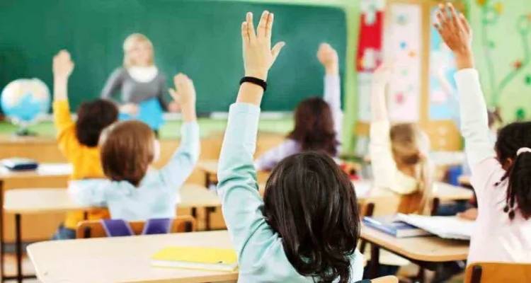 &Tau;&iota; &epsilon;&nu;&nu;&omicron;&omicron;ύ&mu;&epsilon; &mu;&epsilon; &tau;&omicron;&nu; ό&rho;&omicron; &delta;&iota;&alpha;&phi;&omicron;&rho;&omicron;&pi;&omicron;&iota;&eta;&mu;έ&nu;&eta; &delta;&iota;&delta;&alpha;&sigma;&kappa;&alpha;&lambda;ί&alpha;;