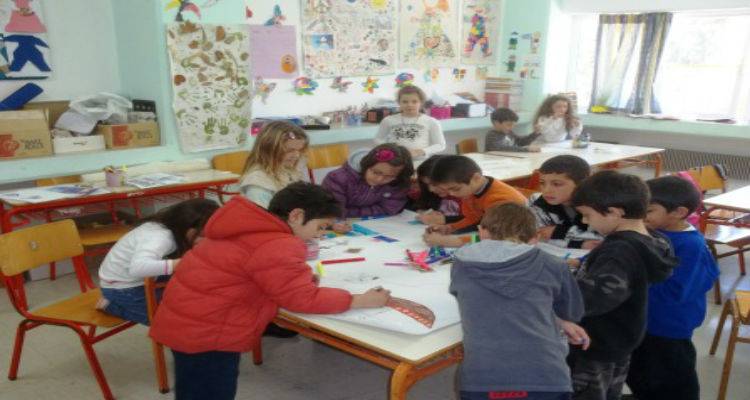 &Tau;&omicron; &Delta;&eta;&mu;&omicron;&tau;&iota;&kappa;ό &Sigma;&chi;&omicron;&lambda;&epsilon;ί&omicron; &Kappa;ά&sigma;&pi;&alpha;&kappa;&alpha; &sigma;&upsilon;&mu;&mu;&epsilon;&tau;&epsilon;ί&chi;&epsilon; &sigma;&epsilon; &delta;&iota;&alpha;&gamma;&omega;&nu;&iota;&sigma;&mu;ό &alpha;&phi;ί&sigma;&alpha;&sigmaf; &gamma;&iota;&alpha; &tau;&eta;&nu; &Epsilon;&beta;&delta;&omicron;&mu;ά&delta;&alpha; &Pi;&epsilon;&rho;&iota;&beta;&alpha;&lambda;&lambda;&omicron;&nu;&tau;&iota;&kappa;ή&sigmaf; &Epsilon;&kappa;&pi;&alpha;ί&delta;&epsilon;&upsilon;&sigma;&eta;&sigmaf;