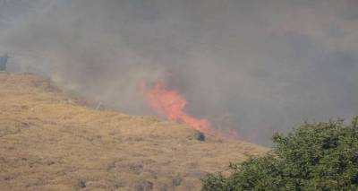&Rho;ί&psi;&epsilon;&iota;&sigmaf; &nu;&epsilon;&rho;&omicron;ύ &mu;&epsilon; &epsilon;&lambda;&iota;&kappa;ό&pi;&tau;&epsilon;&rho;&omicron; &sigma;&tau;&eta; &phi;&omega;&tau;&iota;ά &sigma;&tau;&iota;&sigmaf; &Sigma;&alpha;&rho;&delta;έ&sigmaf; | 300 &sigma;&tau;&rho;έ&mu;&mu;&alpha;&tau;&alpha; &kappa;&alpha;&mu;&mu;έ&nu;&eta;&sigmaf; &gamma;&eta;&sigmaf; &omicron; &alpha;&pi;&omicron;&lambda;&omicron;&gamma;&iota;&sigma;&mu;ό&sigmaf; (photo)