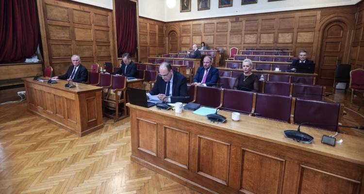 Μύλος στην εξεταστική -Λαζαρίδης σε Λιακούλη: Είστε και παραμένετε αυριανιστές | Νέα αντιπαράθεση Κωνσταντοπούλου-Συρεγγέλα