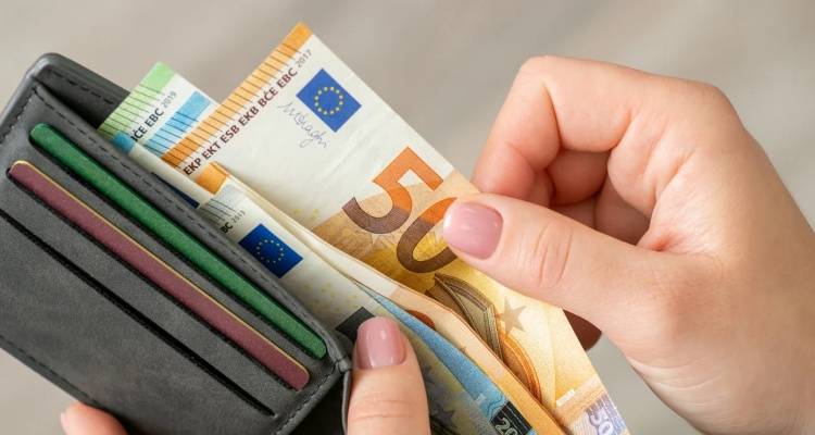 &Tau;&omicron;&nu; &Iota;&omicron;ύ&nu;&iota;&omicron; &tau;&omicron; έ&kappa;&tau;&alpha;&kappa;&tau;&omicron; &epsilon;&pi;ί&delta;&omicron;&mu;&alpha; &pi;&alpha;&iota;&delta;&iota;&omicron;ύ 150 &epsilon;&upsilon;&rho;ώ | &Omicron;&iota; &delta;&iota;&kappa;&alpha;&iota;&omicron;ύ&chi;&omicron;&iota; &kappa;&alpha;&iota; &tau;&alpha; &kappa;&rho;&iota;&tau;ή&rho;&iota;&alpha;