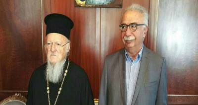 &Phi;&omega;&tau;&omicron;&gamma;&rho;&alpha;&phi;ί&alpha;: &Alpha;&Pi;&Epsilon;-&Mu;&Pi;&Epsilon;