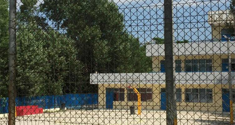 &Sigma;&omicron;&kappa;: &Alpha;&pi;ό &alpha;&delta;έ&sigma;&pi;&omicron;&tau;&eta; &sigma;&phi;&alpha;ί&rho;&alpha; &sigma;&kappa;&omicron;&tau;ώ&theta;&eta;&kappa;&epsilon; &omicron; 10&chi;&rho;&omicron;&nu;&omicron;&sigmaf; &mu;&alpha;&theta;&eta;&tau;ή&sigmaf; &sigma;&tau;&omicron; &sigma;&chi;&omicron;&lambda;&epsilon;ί&omicron; &sigma;&tau;&omicron; &Mu;&epsilon;&nu;ί&delta;&iota;
