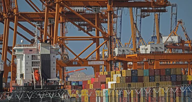 Κομπίνα-«μαμούθ» μέσω Facebook: 3,2 εκατ. ευρώ σε δύο χρόνια από «μαϊμού» προϊόντα!