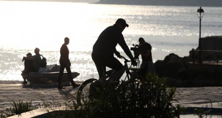 Απαγόρευση κυκλοφορίας: Αρχές Μαΐου ξεκινάει η σταδιακή άρση των μέτρων