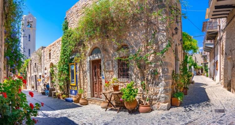 &Tau;&iota; &alpha;&lambda;&lambda;ά&zeta;&epsilon;&iota; &mu;&epsilon; &tau;&omicron; &Epsilon;&iota;&delta;&iota;&kappa;ό &Chi;&omega;&rho;&omicron;&tau;&alpha;&xi;&iota;&kappa;ό &Pi;&lambda;&alpha;ί&sigma;&iota;&omicron; &gamma;&iota;&alpha; &tau;&omicron;&nu; &Tau;&omicron;&upsilon;&rho;&iota;&sigma;&mu;ό -Ό&lambda;&alpha; ό&sigma;&alpha; &pi;&rho;έ&pi;&epsilon;&iota; &nu;&alpha; &gamma;&nu;&omega;&rho;ί&zeta;&epsilon;&tau;&epsilon; &mu;έ&sigma;&alpha; &alpha;&pi;ό 12 &epsilon;&rho;&omega;&tau;&alpha;&pi;&alpha;&nu;&tau;ή&sigma;&epsilon;&iota;&sigmaf;