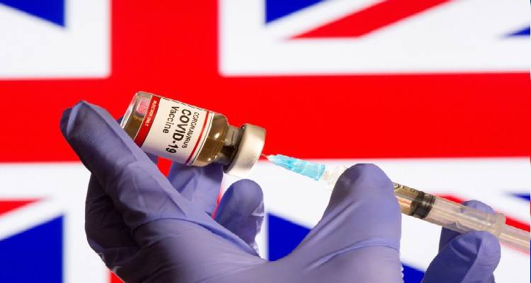 Βρετανία – Κορονοϊός: Τρίτη δόση εμβολίου στους άνω των 50 ετών το φθινόπωρο