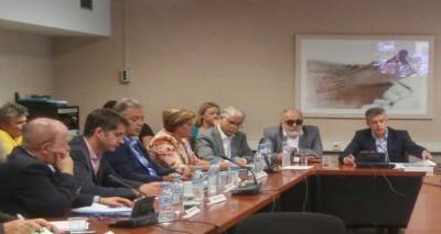 &Omicron;&iota;&kappa;&omicron;&nu;&omicron;&mu;&iota;&kappa;ή &epsilon;&nu;ί&sigma;&chi;&upsilon;&sigma;&eta; &tau;&eta;&sigmaf; &Pi;&epsilon;&rho;&iota;&phi;έ&rho;&epsilon;&iota;&alpha;&sigmaf; &kappa;&alpha;&iota; &pi;&rho;&omicron;&sigma;&lambda;ή&psi;&epsilon;&iota;&sigmaf; &zeta;ή&tau;&eta;&sigma;&epsilon; &eta; &Kappa;&alpha;&lambda;&omicron;&gamma;ή&rho;&omicron;&upsilon; &alpha;&pi;ό &tau;&omicron;&nu; &Kappa;&omicron;&upsilon;&rho;&omicron;&upsilon;&mu;&pi;&lambda;ή