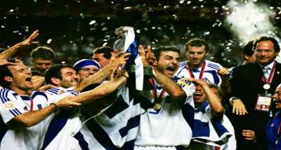 Euro 2004: 10 &chi;&rho;ό&nu;&iota;&alpha; &mu;&epsilon;&tau;ά &tau;&omicron;&nu; &theta;&rho;ί&alpha;&mu;&beta;&omicron; | Ό&tau;&alpha;&nu; &eta; &Epsilon;&upsilon;&rho;ώ&pi;&eta; &upsilon;&pi;&omicron;&kappa;&lambda;ί&theta;&eta;&kappa;&epsilon; &sigma;&tau;&eta;&nu; &Epsilon;&lambda;&lambda;ά&delta;&alpha;.