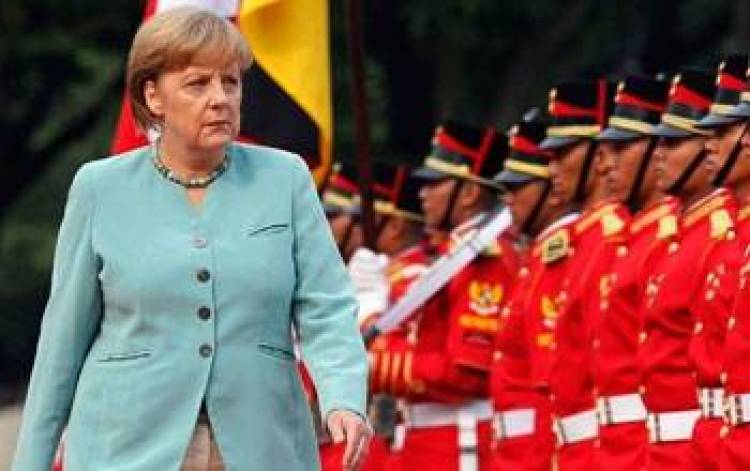 &Epsilon;&pi;&alpha;&nu;&epsilon;&kappa;&lambda;&omicron;&gamma;ή &tau;&eta;&sigmaf; &Mu;έ&rho;&kappa;&epsilon;&lambda; &sigma;&tau;&eta;&nu; &eta;&gamma;&epsilon;&sigma;ί&alpha; &tau;&omicron;&upsilon; CDU