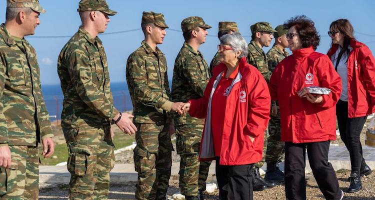 Οι εθελοντές και οι εθελόντριες του Ερυθρού Σταυρού Λήμνου στα απομακρυσμένα φυλάκια του νησιού (photos)
