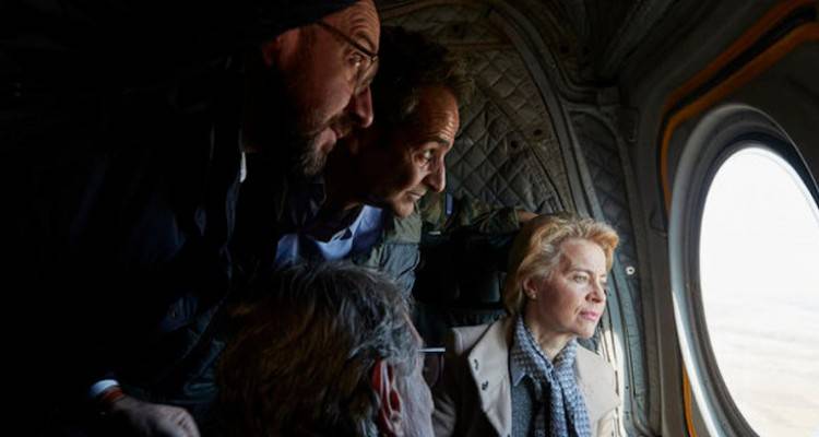 Μεταναστευτικό: 700 εκατ. και επιχειρησιακή στήριξη από ΕΕ | Οσα συζήτησαν στο ελικόπτερο, πάνω από τον Εβρο