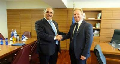 &Eta; &Lambda;ή&mu;&nu;&omicron;&sigmaf; &sigma;&tau;&omicron; &epsilon;&pi;ί&kappa;&epsilon;&nu;&tau;&rho;&omicron; &tau;&eta;&sigmaf; &sigma;&upsilon;&nu;ά&nu;&tau;&eta;&sigma;&eta;&sigmaf; &Mu;&pi;ό&lambda;&alpha;&rho;&eta; &mu;&epsilon; &tau;&omicron;&nu; &Upsilon;&pi;. &Epsilon;&mu;&pi;&omicron;&rho;ί&omicron;&upsilon; &tau;&eta;&sigmaf; &Nu;έ&alpha;&sigmaf; &Zeta;&eta;&lambda;&alpha;&nu;&delta;ί&alpha;&sigmaf;