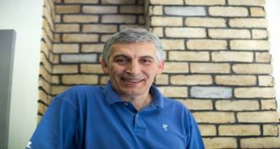 &Omicron; &Pi;&alpha;&nu;&alpha;&gamma;&iota;ώ&tau;&eta;&sigmaf; &Phi;&alpha;&sigma;&omicron;ύ&lambda;&alpha;&sigmaf; &sigma;&tau;&omicron;&nu; FM 100