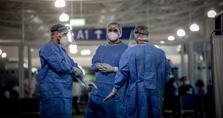 Κορωνοϊός: 43 νέα κρούσματα στη χώρα - Εισαγόμενα από τη Σερβία τα 20 | Ένας θάνατος