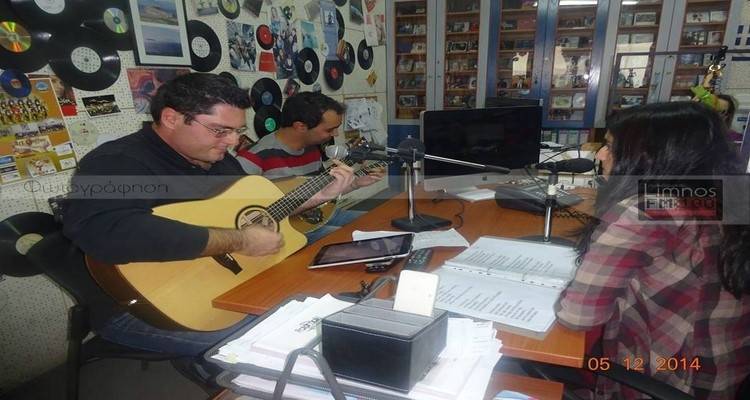 &Mu;&omicron;&upsilon;&sigma;&iota;&kappa;ό &laquo;&tau;&alpha;&xi;ί&delta;&iota;&raquo; &mu;&epsilon; &tau;&omicron;&nu; &Delta;&eta;&mu;ή&tau;&rho;&eta; &Mu;&alpha;&upsilon;&rho;ά&kappa;&eta; &kappa;&alpha;&iota; &tau;&eta;&nu; &pi;&alpha;&rho;έ&alpha; &tau;&omicron;&upsilon; &sigma;&tau;&omicron; &sigma;&tau;&omicron;ύ&nu;&tau;&iota;&omicron; &tau;&omicron;&upsilon; Fm100 (photos+video)