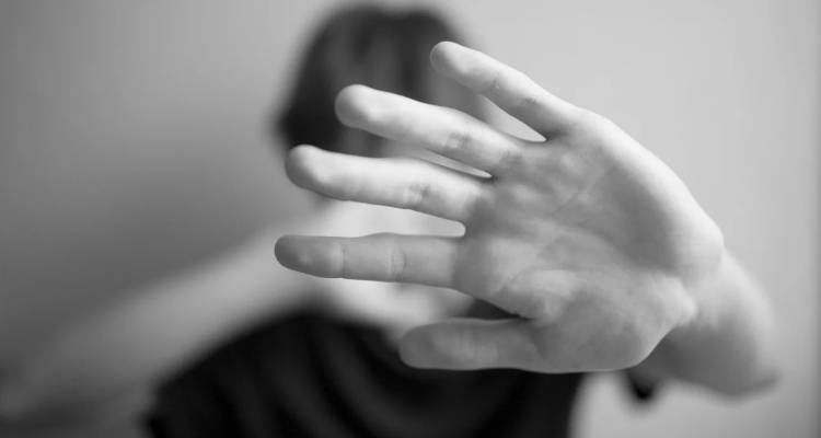 Σοκ με τον θείο που ασελγούσε στα ανίψια του -Πώς μια κίνηση του 4χρονου στο οικογενειακό τραπέζι αποκάλυψε τη φρίκη