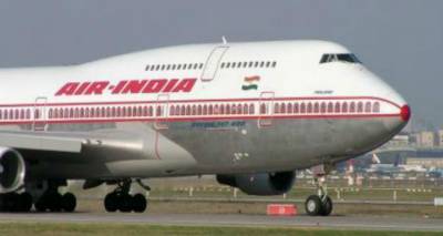 Σκηνές απείρου κάλλους: Υπάλληλος και επιβάτης της Air India πλακώθηκαν στα χαστούκια