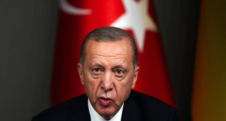 &Epsilon;&rho;&nu;&tau;&omicron;&gamma;ά&nu;: &Epsilon;&upsilon;&chi;ό&mu;&alpha;&sigma;&tau;&epsilon; &pi;&epsilon;&rho;&alpha;&sigma;&tau;&iota;&kappa;ά &sigma;&tau;&omicron;&upsilon;&sigmaf; Έ&lambda;&lambda;&eta;&nu;&epsilon;&sigmaf; &gamma;&epsilon;ί&tau;&omicron;&nu;έ&sigmaf; &mu;&alpha;&sigmaf;, &iota;&delta;&iota;&alpha;ί&tau;&epsilon;&rho;&alpha; &sigma;&tau;&omicron;&upsilon;&sigmaf; &kappa;&alpha;&tau;&omicron;ί&kappa;&omicron;&upsilon;&sigmaf; &tau;&eta;&sigmaf; &Rho;ό&delta;&omicron;&upsilon;