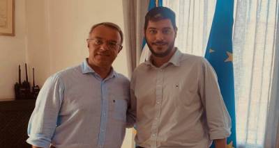 &Sigma;&upsilon;&nu;ά&nu;&tau;&eta;&sigma;&eta; &tau;&omicron;&upsilon; &Epsilon;&pi;ά&rho;&chi;&omicron;&upsilon; &Lambda;ή&mu;&nu;&omicron;&upsilon; &mu;&epsilon; &tau;&omicron;&nu; &Chi;&rho;ή&sigma;&tau;&omicron; &Sigma;&tau;&alpha;ϊ&kappa;&omicron;ύ&rho;&alpha;: &Sigma;&tau;&omicron; &epsilon;&pi;ί&kappa;&epsilon;&nu;&tau;&rho;&omicron; &tau;&alpha; &zeta;&eta;&tau;ή&mu;&alpha;&tau;&alpha; &tau;&omicron;&upsilon; &nu;&eta;&sigma;&iota;&omicron;ύ