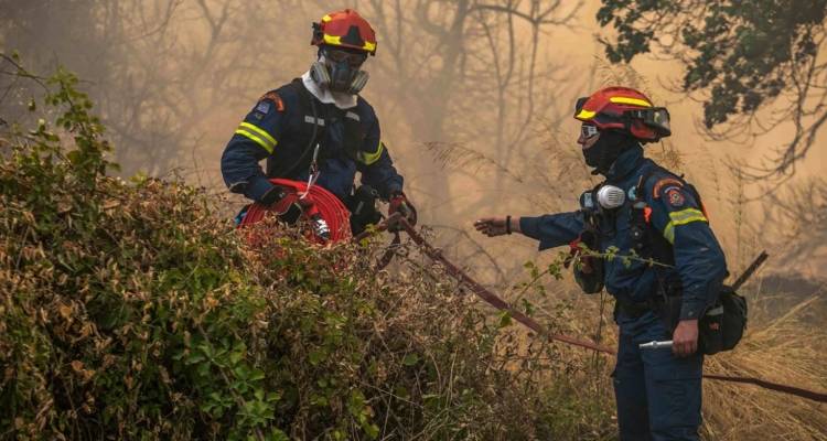 Ομολόγησε 19χρονος για εμπρησμό στα Συχαινά της Πάτρας - Τρεις συλλήψεις και μια προσαγωγή για τις φωτιές στην Αχαΐα