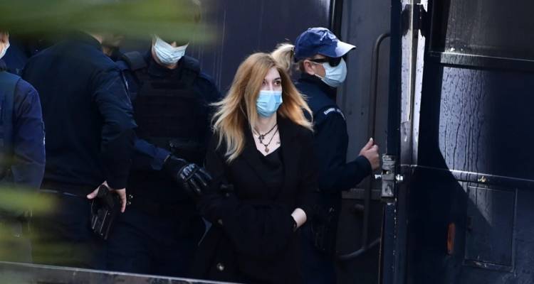 &Mu;&epsilon; &kappa;&lambda;ά&mu;&alpha;&tau;&alpha; &sigma;&tau;&eta; &delta;ί&kappa;&eta; &eta; &Pi;&iota;&sigma;&pi;&iota;&rho;ί&gamma;&kappa;&omicron;&upsilon;: &laquo;&Epsilon;&rho;&gamma;&alpha;&lambda;&epsilon;&iota;&omicron;&pi;&omicron;ί&eta;&sigma;&alpha; &tau;&omicron; &pi;&alpha;&iota;&delta;ί &pi;ά&nu;&omega; &sigma;&tau;&alpha; &nu;&epsilon;ύ&rho;&alpha; &mu;&omicron;&upsilon;, &delta;&epsilon;&nu; &theta;έ&lambda;&omega; &nu;&alpha; &mu;&iota;&lambda;ώ &gamma;&iota;&alpha; &tau;&omicron;&nu; &Delta;&alpha;&sigma;&kappa;&alpha;&lambda;ά&kappa;&eta;&raquo;