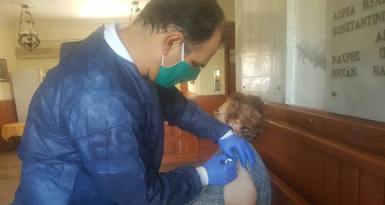 Εμβολιασμός κατά της γρίπης και του πνευμονιόκοκκου για τους τροφίμους του Γηροκομείου Λήμνου