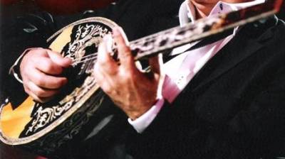 &Kappa;&alpha;&lambda;&omicron;&kappa;&alpha;&iota;&rho;&iota;&nu;ή &Chi;&omicron;&rho;&omicron;&epsilon;&sigma;&pi;&epsilon;&rho;ί&delta;&alpha; &alpha;&pi;ό &tau;&eta;&nu; &Alpha;.&Epsilon; &Kappa;&omicron;&nu;&tau;&iota;ά