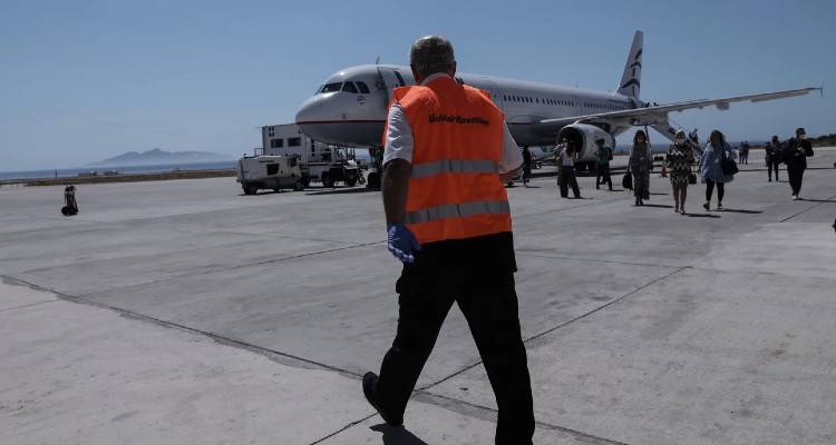 Τουρισμός: Από σήμερα το πρώτο κρας τεστ για επισκέπτες από ΕΕ και άλλες 5 χώρες